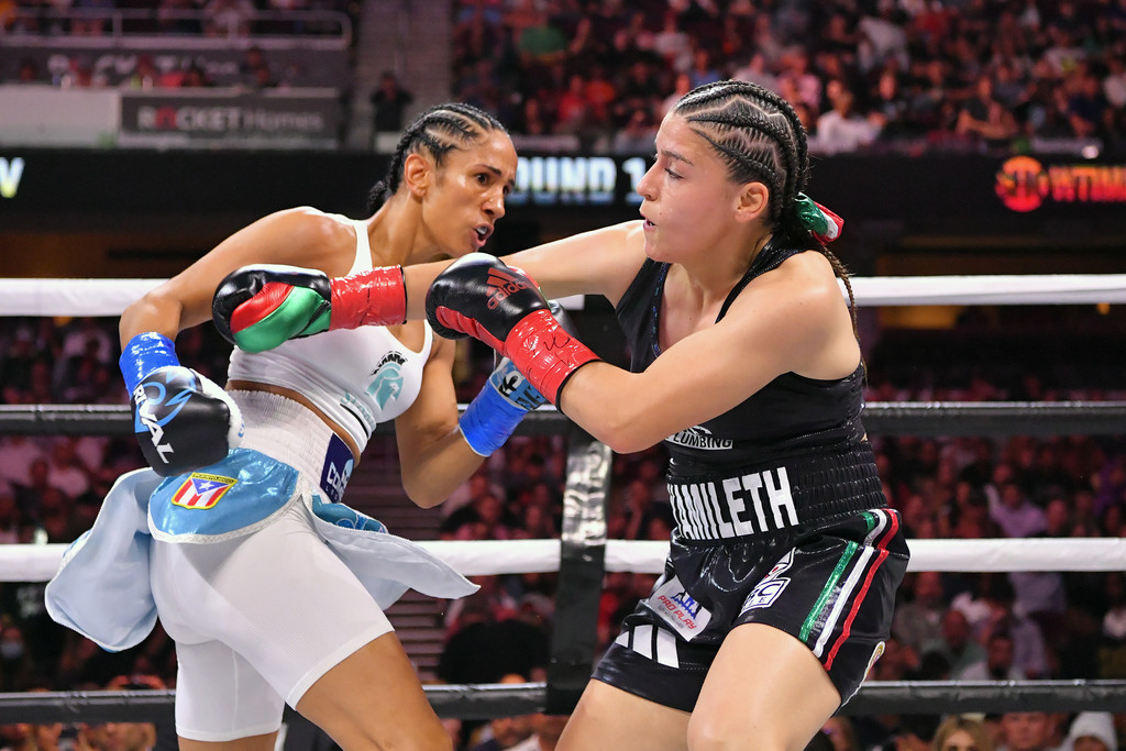 Amanda Serrano retains titles against Yamileth Mercado in Cleveland, USA | Boxen247.com (Kristian von Sponneck)